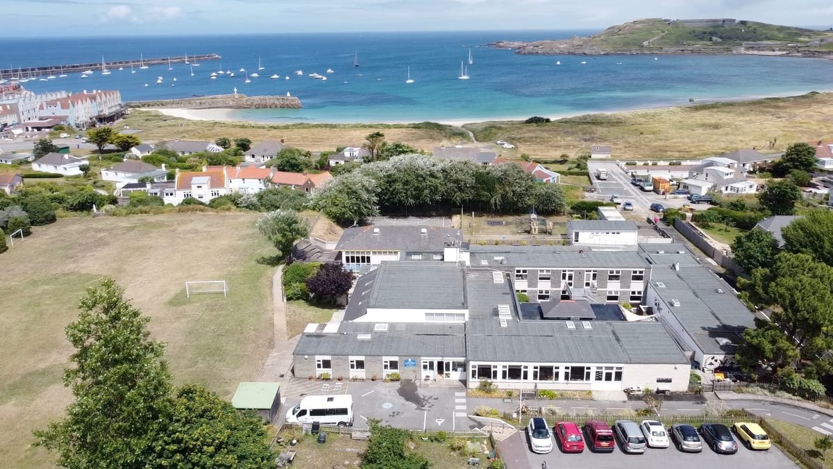 Wendy Wilson to retire as Headteacher of St Anne's School