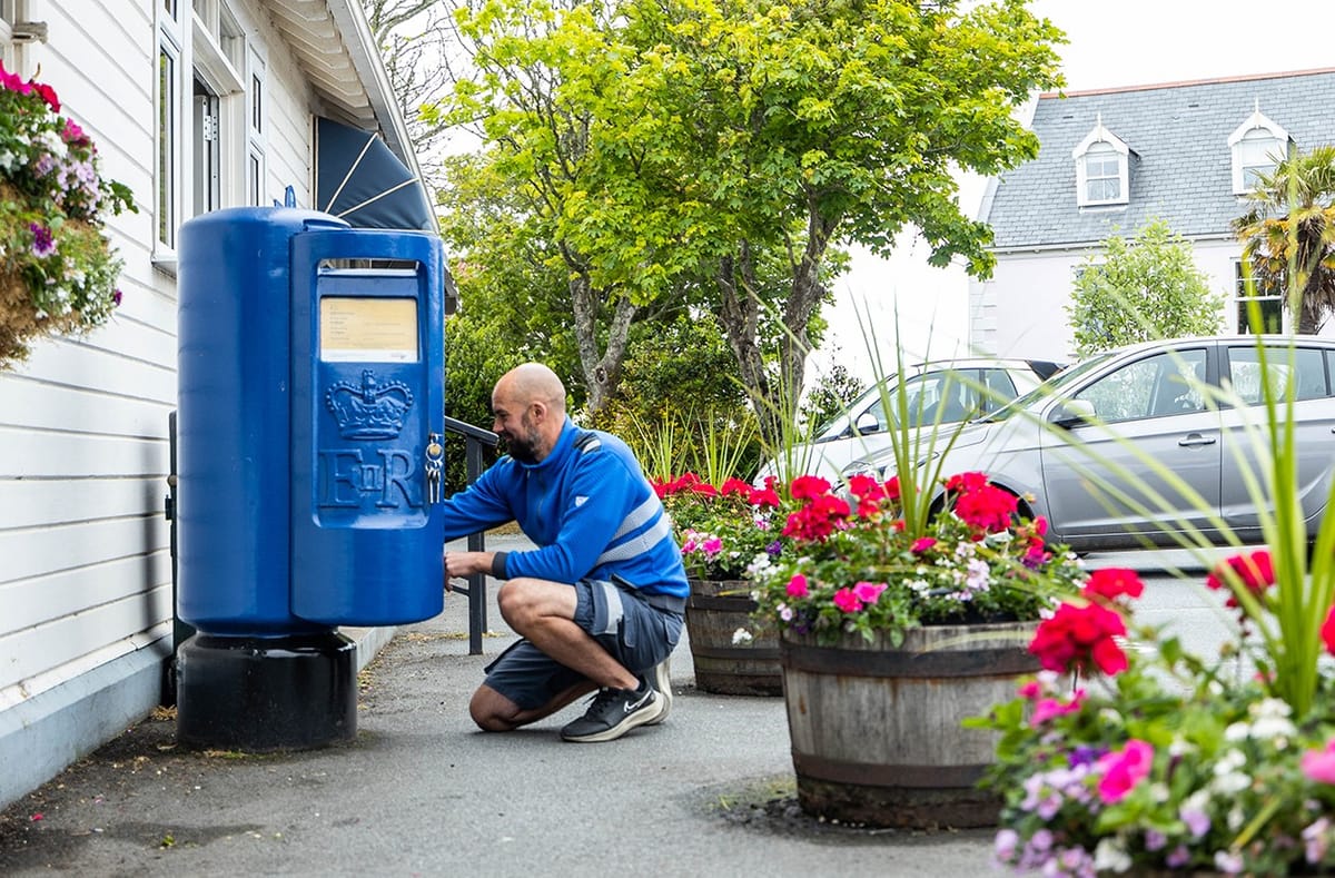 Guernsey Post announces postal tariff changes effective from 1st April