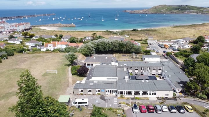 Wendy Wilson to retire as Headteacher of St Anne's School